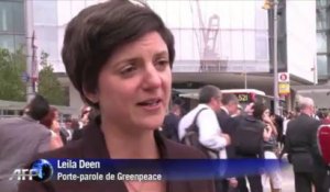 Six militantes de Greenpeace escaladent le Shard à Londres