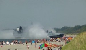 Un aéroglisseur s'échoue sur une plage bondée en Russie