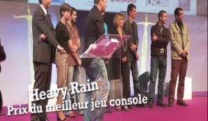 Frédéric Mitterrand remet le prix de la Création française du Jeu vidéo 2010