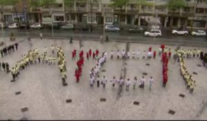 Flash mob pour la laïcité par 200 écoliers dunkerquois