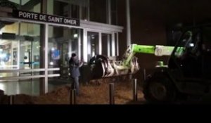 Saint-Omer: opération coup de poing des producteurs de lait