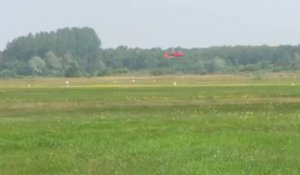 Un groupe de pilote d'ULM décolle de l'aérodrome de Berck pour traverser la Manche