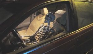 Squelette au drive-in