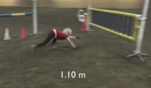 Fillette suedoise de 10 ans saute les obstacles comme un cheval... WTF