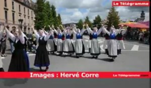 Landerneau (29). Un défilé pour la fin de Kann al Loar