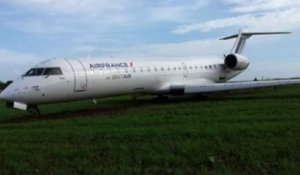 Un avion sort de la piste à Lorient