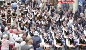 Quimper. Festival de Cornouaille : le Défilé en Fête