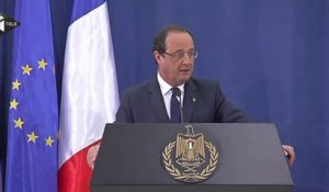 A Ramallah, François Hollande demande "l'arrêt total de la colonisation"
