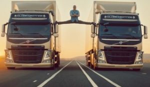 Jean-Claude Van Damme roule pour Volvo Trucks