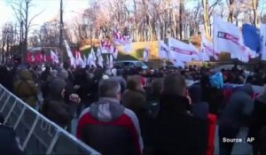 Le président ukrainien se moque des manifestants
