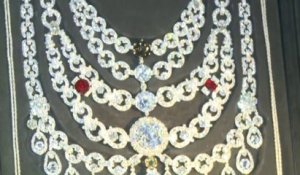 Cartier s'expose en 600 bijoux au Grand Palais