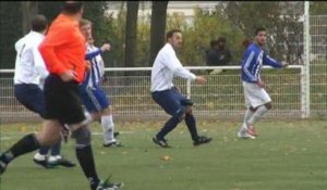 Violence dans le foot: "On a vu des mecs qui pointaient des fusils", confie Stéphane - 16/12