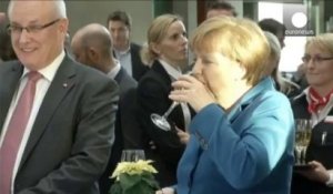 Coup d'envoi du troisième mandat d'Angela Merkel