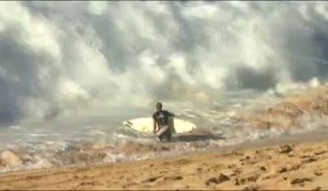 FAIL en surf sur des vagues géantes - Compilation de dingue!