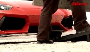 La Lamborghini Aventador mord la poussière !