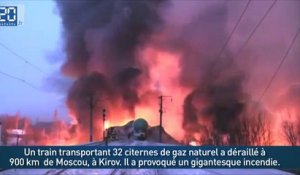 Un train provoque un immense incendi en Russie