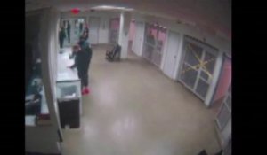 Images de Justin Bieber en prison - Caméra de surveillance de la police de Miami.