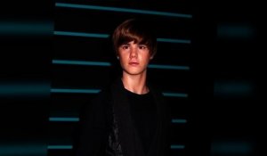 La statue de cire de Justin Bieber ruinée par les trop nombreux fans