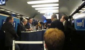 Hénin-Beaumont : vif débat entre candidats aux municipales à bord du train d'Europe 1