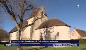 A Sainte-Lunaise (18) les électeurs votent à l'église