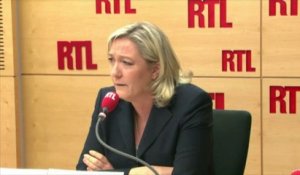 "M. Sapin était déjà ministre des finances en 1992", ironise Marine Le Pen
