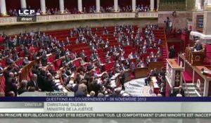Christiane Taubira ovationnée à l'Assemblée suite aux attaques racistes qu'elle a subit