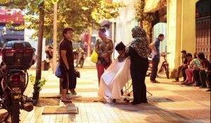 Kuala Lumpur: une coupe de cheveux gratuite pour les plus démunis