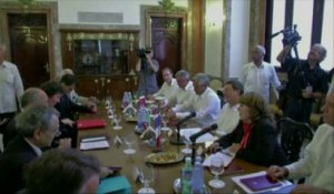 Laurent Fabius rend visite à Raul Castro