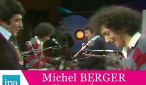 Michel Berger et Gilbert Bécaud "Entre pianos, c'est du bidon" (live officiel) - Archive INA