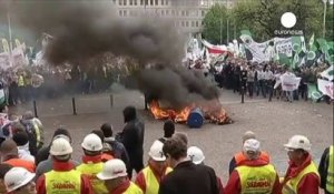 Des milliers de mineurs en colère manifestent en Pologne