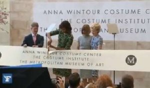 Michelle Obama inaugure le «Centre de costumes Anna Wintour»