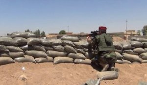Face à face entre armée kurde et djihadistes près de Mossoul