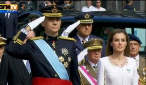 La nouvelle famille royale espagnole chante l'hymne avant l'avènement de Felipe VI - 19/06
