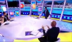 Mondial 2014: SmaÏl Bouadbdellah danse sur le plateau de beIN Sports après la victoire de l'Algérie