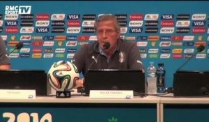 Football / Le sélectionneur d'Uruguay soutient Suarez - 28/06