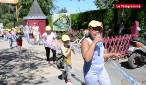 Bégard. Une chenille géante pour les Copains du monde