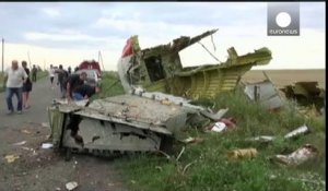 Ukraine : un avion de ligne s'écrase en territoire séparatiste