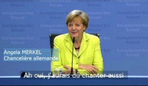 Les 60 ans de Merkel : le "Happy birthday" des journalistes et des dirigeants européens