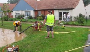 Acq : les pompiers pompent pour éviter une inondation
