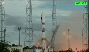 Décollage d'une fusée Soyouz transportant deux satellites Galileo