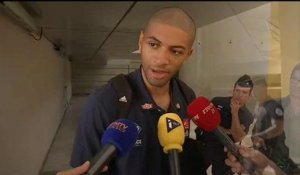 Arrivée des basketteurs français à Roissy avec leur médaille de bronze