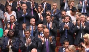 Manuel Valls défie Nicolas Sarkozy