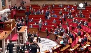 France: rejet de la motion de censure