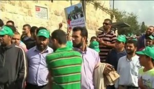 Jérusalem : des Palestiniens et des policiers israéliens s'affrontent sur l'esplanade des Mosquées