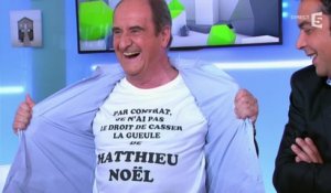 La vanne par t-shirt interposé de Pierre Lescure à Matthieu Noël - C à vous - 21/10/2014