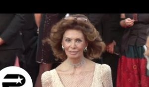 Sophia Loren - Montée des marches de Cannes 2014