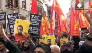 "Solidarité avec Kobané" : des milliers de Kurdes défilent en Turquie et en Europe