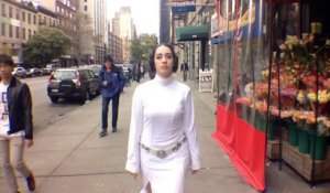 10 heures à marcher dans les rues de NY avec Princesse Leia : harcelée par tout les persos de Star Wars