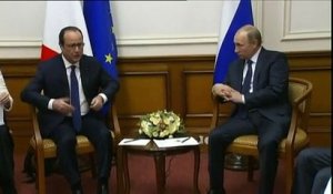 Hollande à Poutine : "Nous devons éviter qu'il y ait d'autres murs qui viennent nous séparer"