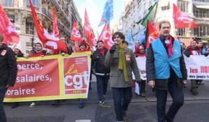 Paris: les salariés du commerce manifestent contre le travail dominical